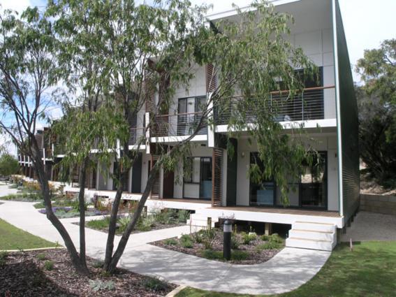 Footprints Preston Beach Exterior photo